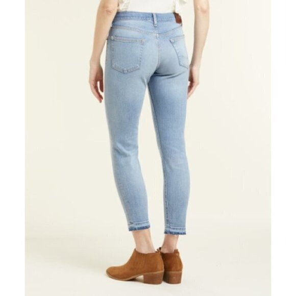 NEW FRYE Sienna Cropped Mid Rise Light Wash Denim Jeans Size 28 - Picture 3 of 10